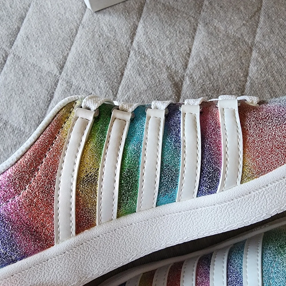 K‎ Swiss Girls Rainbow Classic VN Sneakers Size 2.5 New